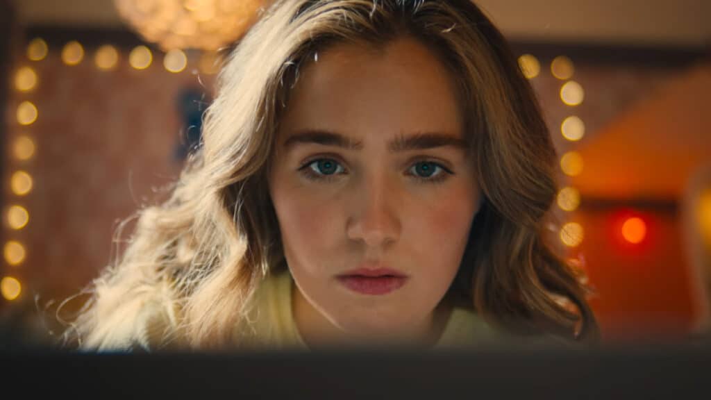 haley lu richardson in unpregnant movie 2020